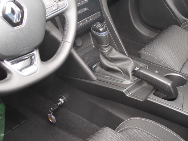 Renault Megane IV. váltózár, kézi 6 sebességes